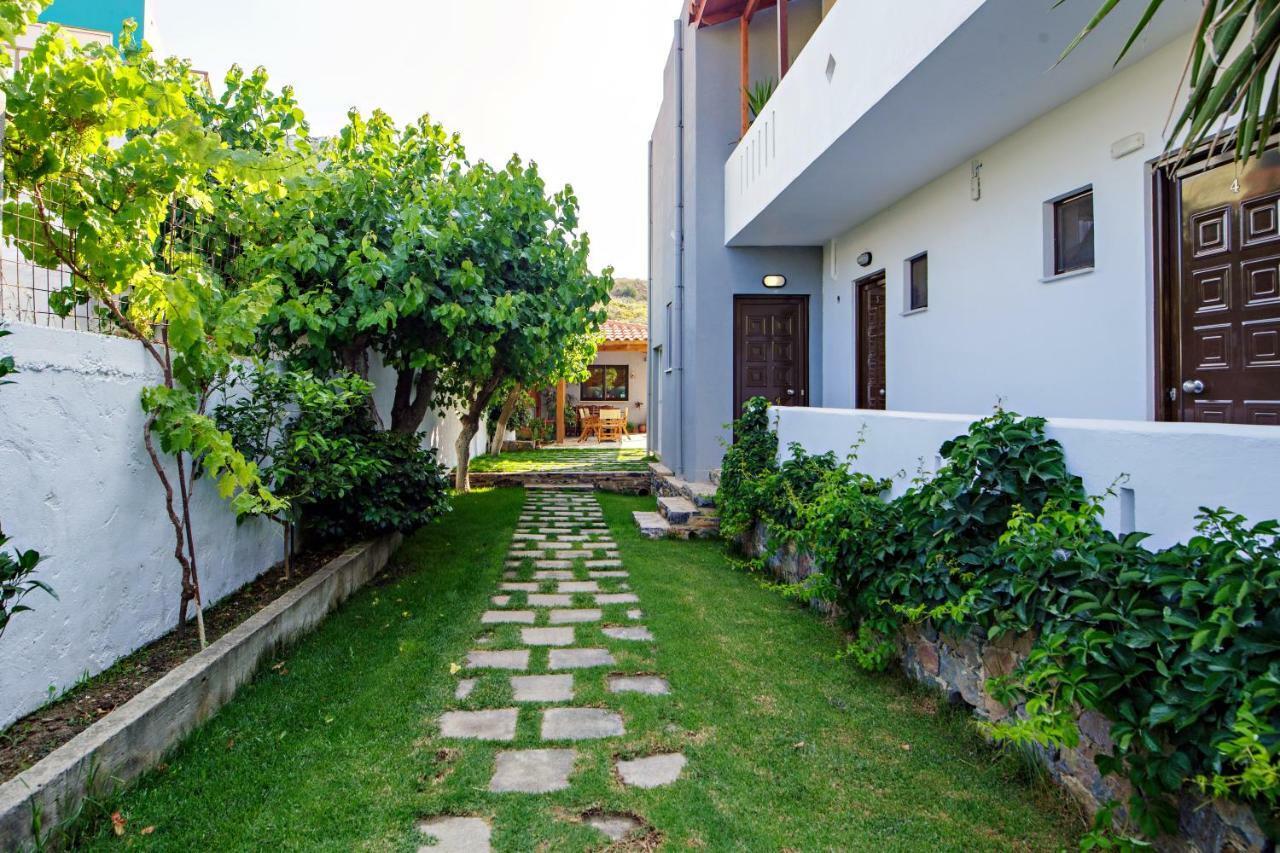 Irida Guesthouse By The Pool Plakias Exterior photo